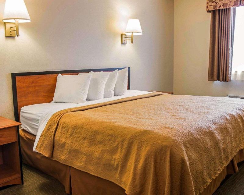 Quality Inn Durand image