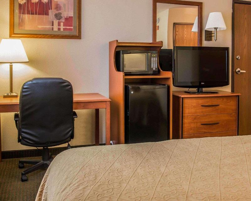 Quality Inn Durand image
