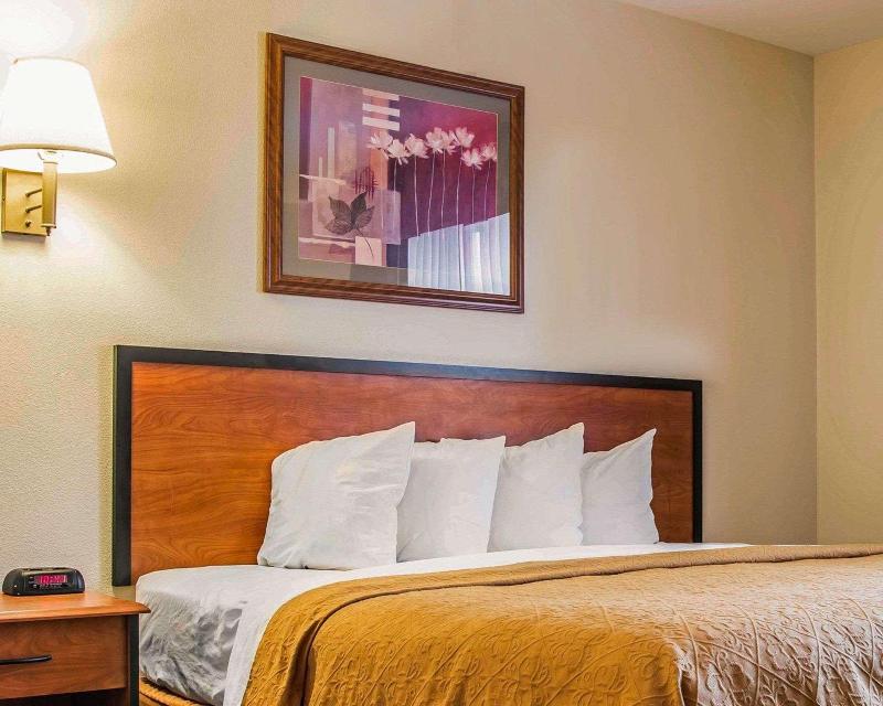 Quality Inn Durand image