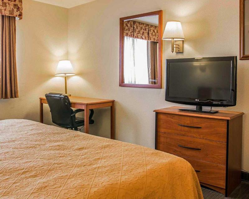 Quality Inn Durand image