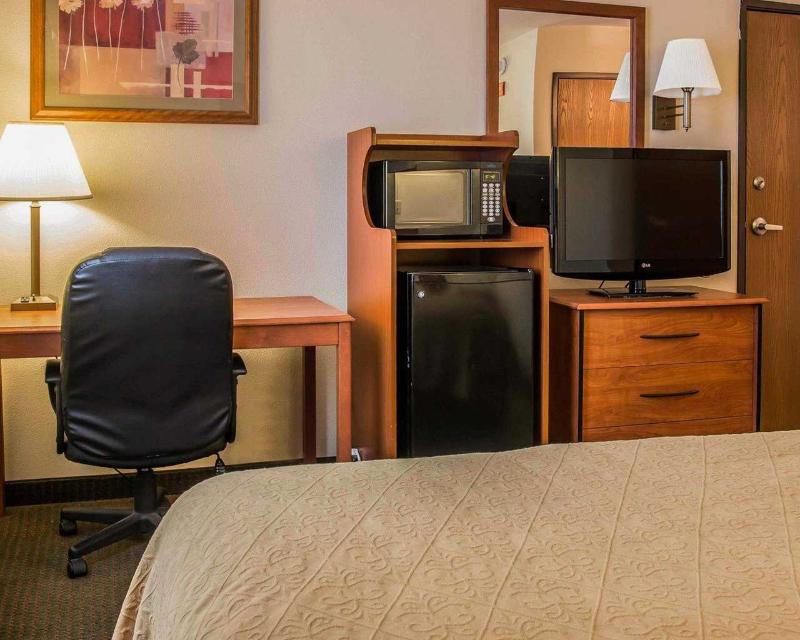 Quality Inn Durand image