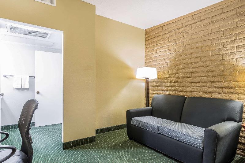 Quality Inn Washington - St. George North image