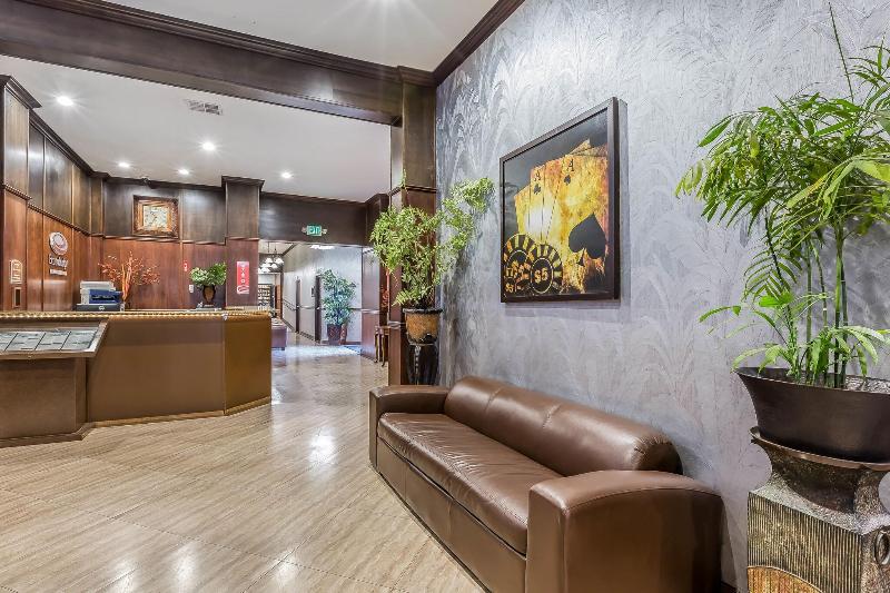 Econo Lodge Lake Elsinore Casino image