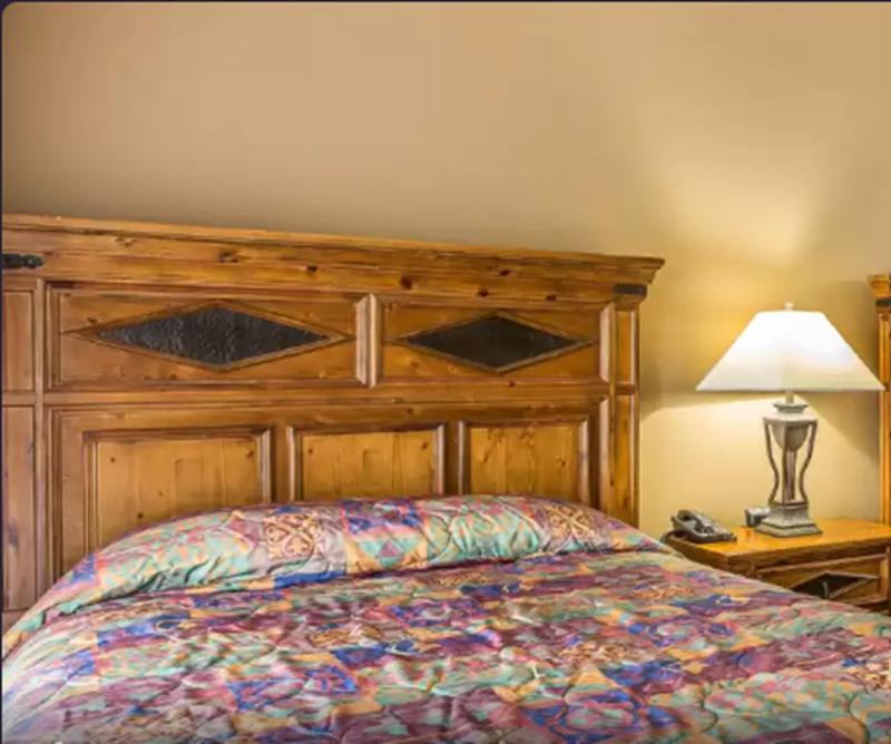 Econo Lodge Lake Elsinore Casino image