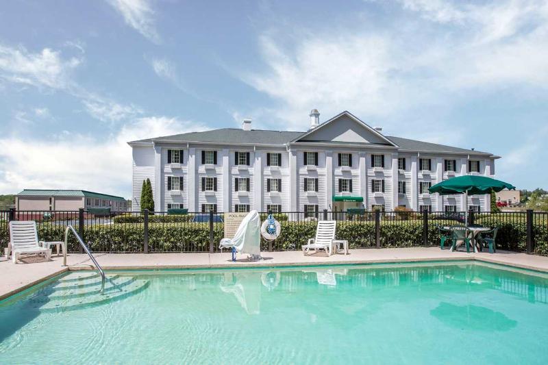 Quality Inn Greeneville Greeneville image