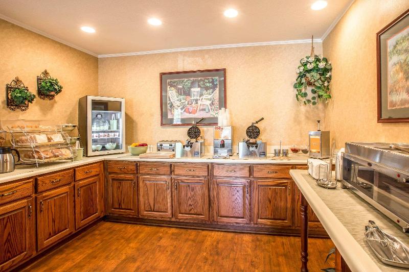 Quality Inn Greeneville Greeneville image