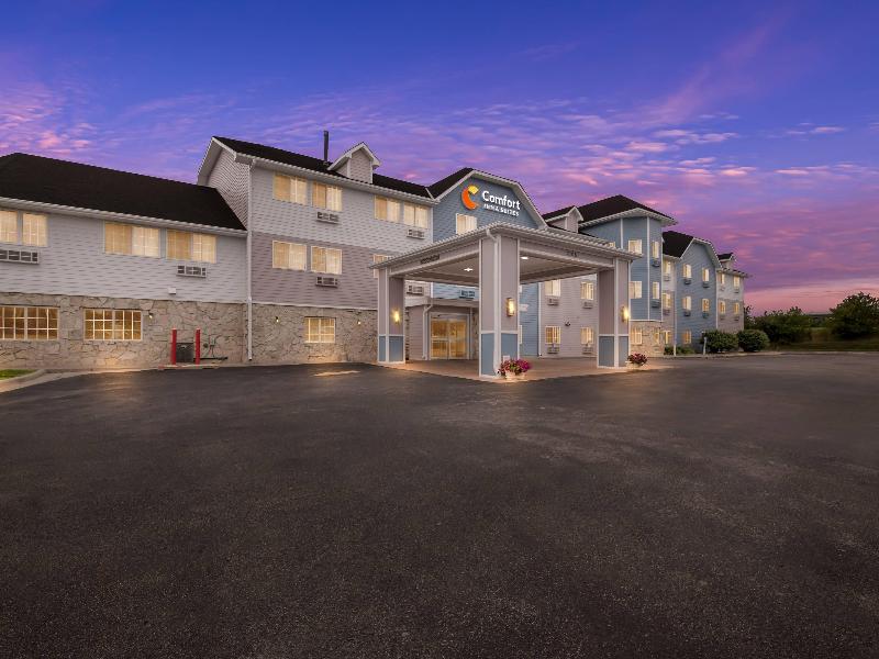 Comfort Inn & Suites Bellevue - Omaha Offutt AFB image