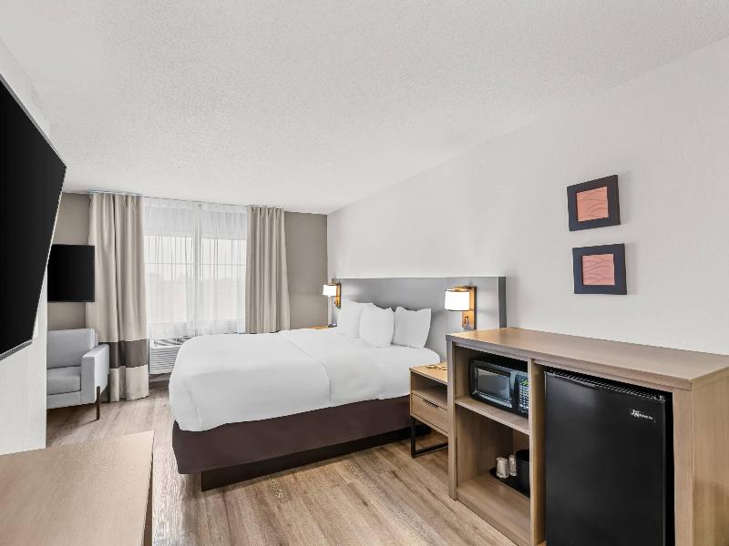 Comfort Inn & Suites Bellevue - Omaha Offutt AFB image