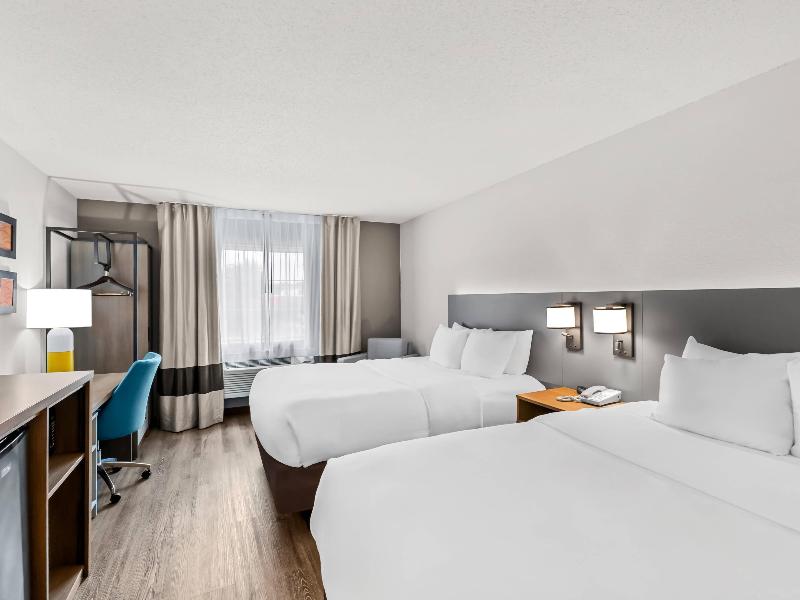 Comfort Inn & Suites Bellevue - Omaha Offutt AFB image