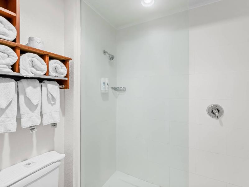 Comfort Inn & Suites Bellevue - Omaha Offutt AFB image
