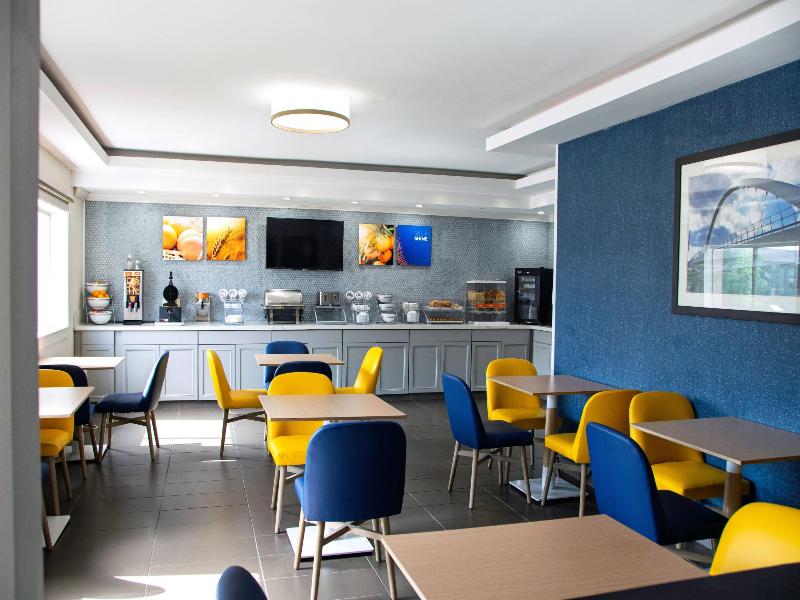 ComfortInnSuites Coralville Iowa City RiverLanding image