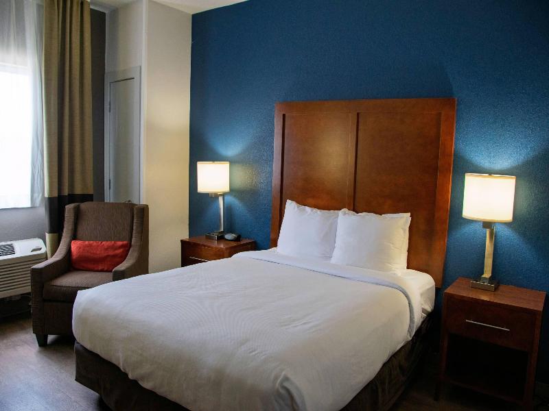 ComfortInnSuites Coralville Iowa City RiverLanding image