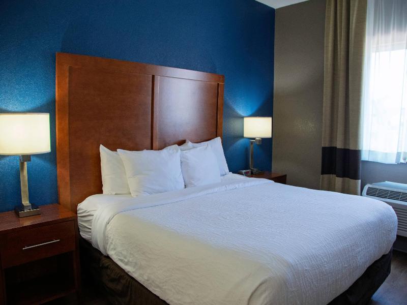 ComfortInnSuites Coralville Iowa City RiverLanding image