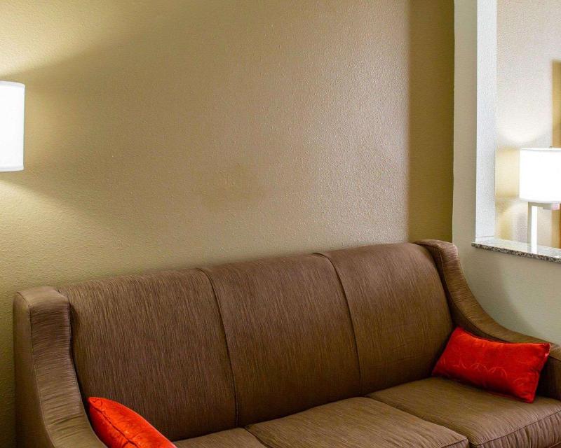 ComfortInnSuites Coralville Iowa City RiverLanding image