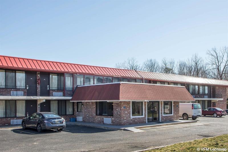 Rodeway Inn Williamstown image