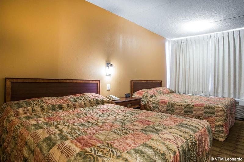 Rodeway Inn Williamstown image