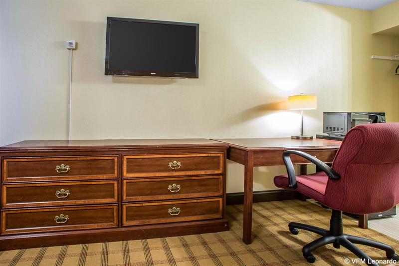 Rodeway Inn Williamstown image