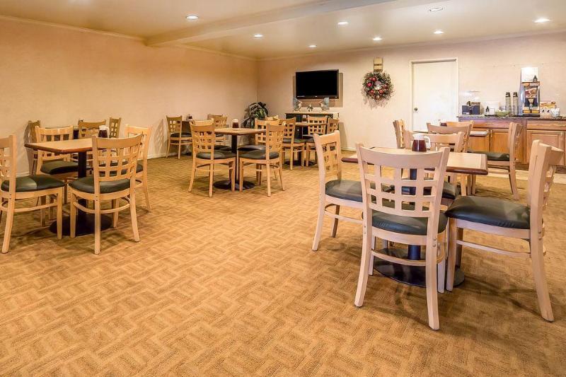 Quality Inn Payson I-15 image 5