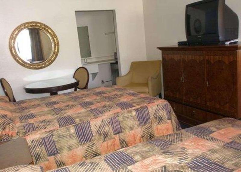 Days Inn By Wyndham Victorville image