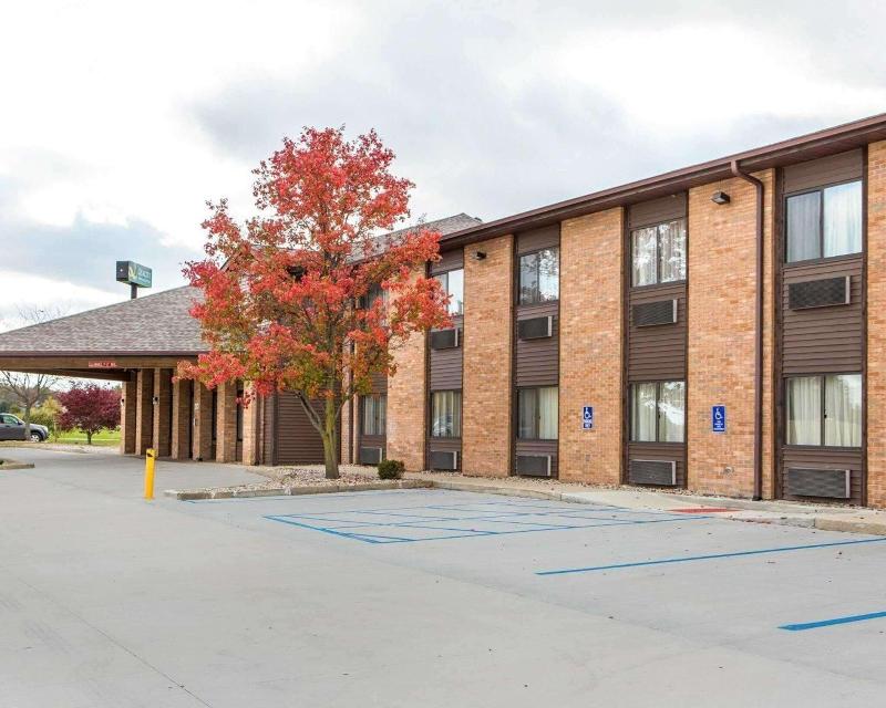 Quality Inn Wapakoneta image