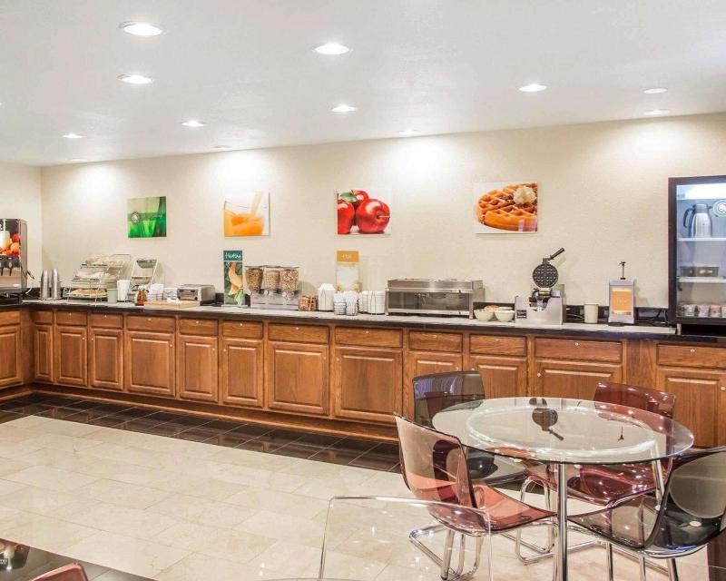 Quality Inn Wapakoneta image