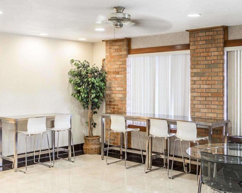 Quality Inn Wapakoneta image