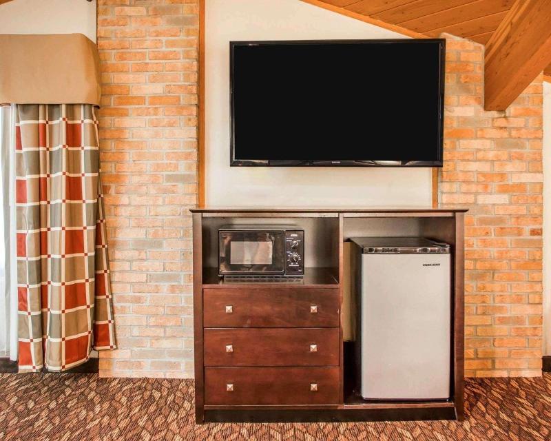 Quality Inn Wapakoneta image