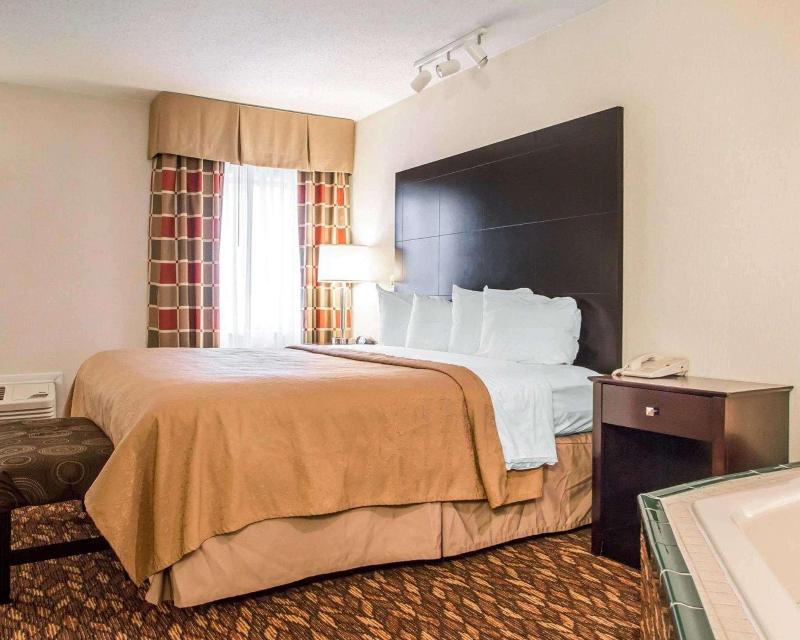 Quality Inn Wapakoneta image