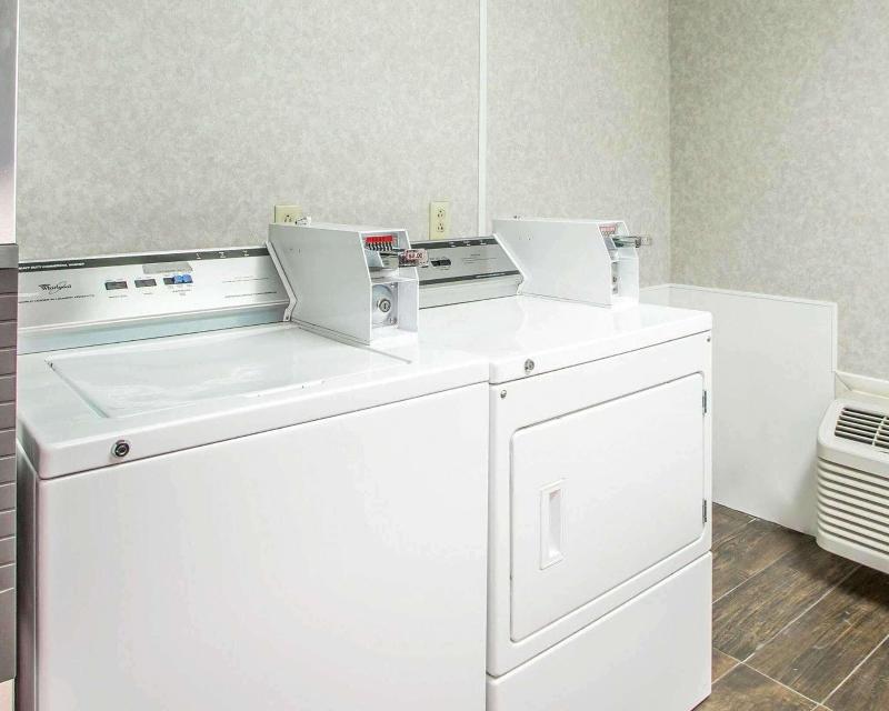 Quality Inn Wapakoneta image