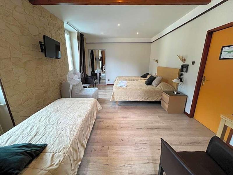 Hotel Ombremont image