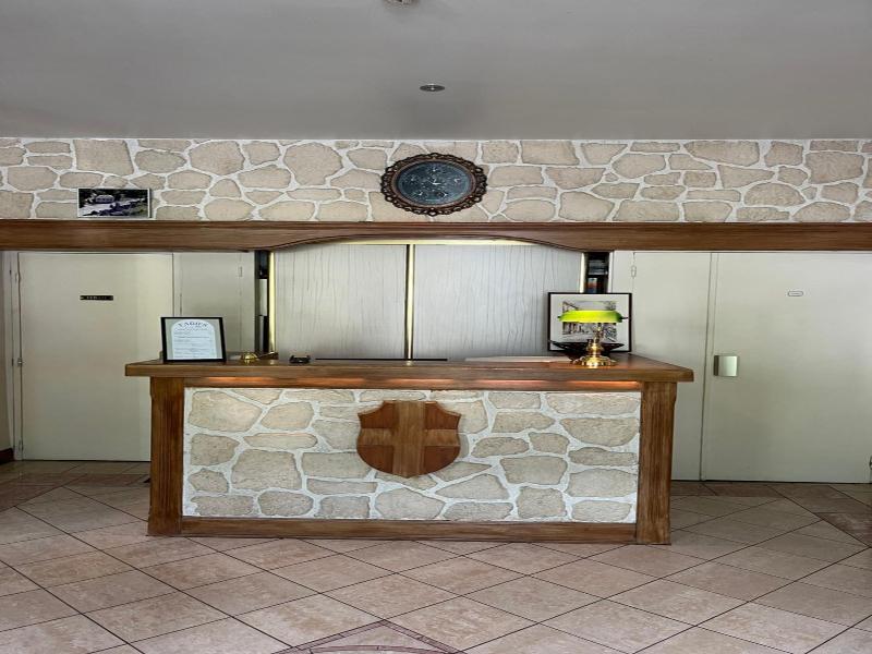 Hotel Ombremont image