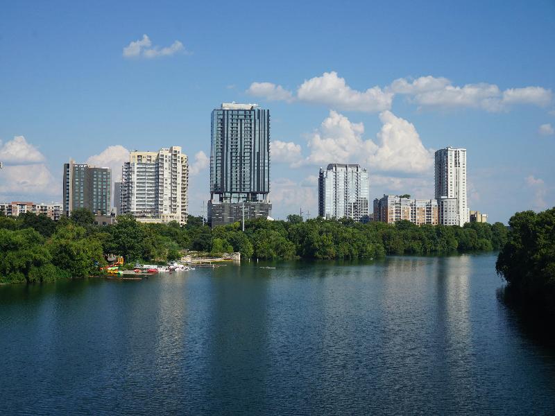 Holiday Inn Austin Town Lake image