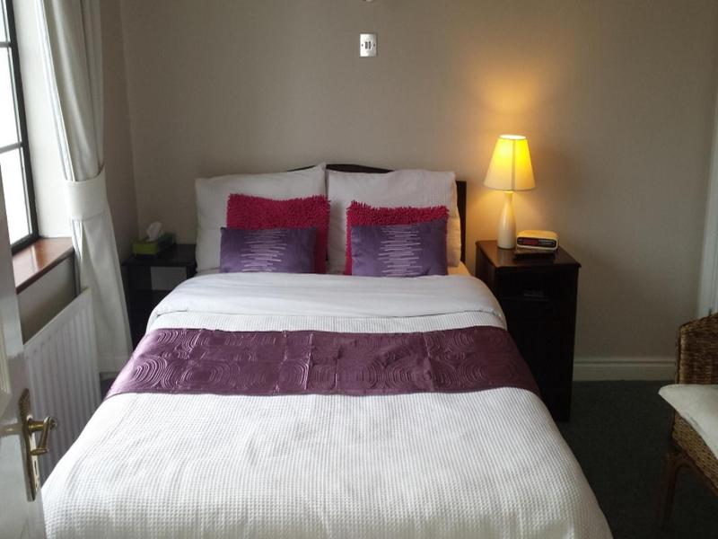 Riverview House image