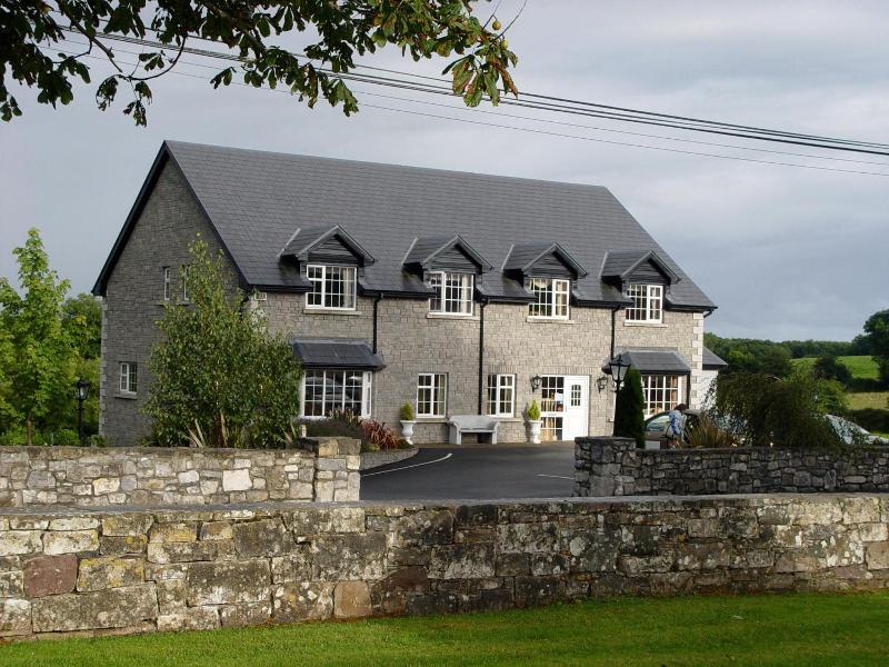 Michaeleen'S Manor image