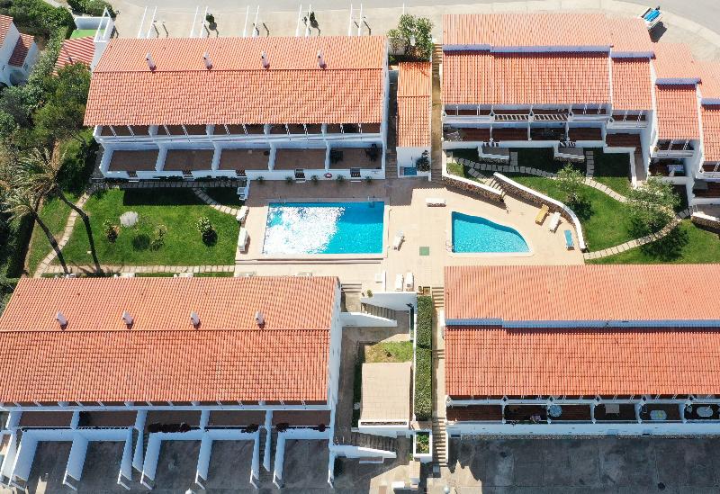 Las Pergolas image
