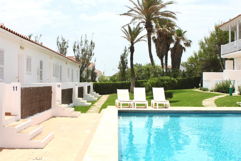 Las Pergolas image