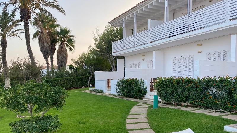 Las Pergolas image