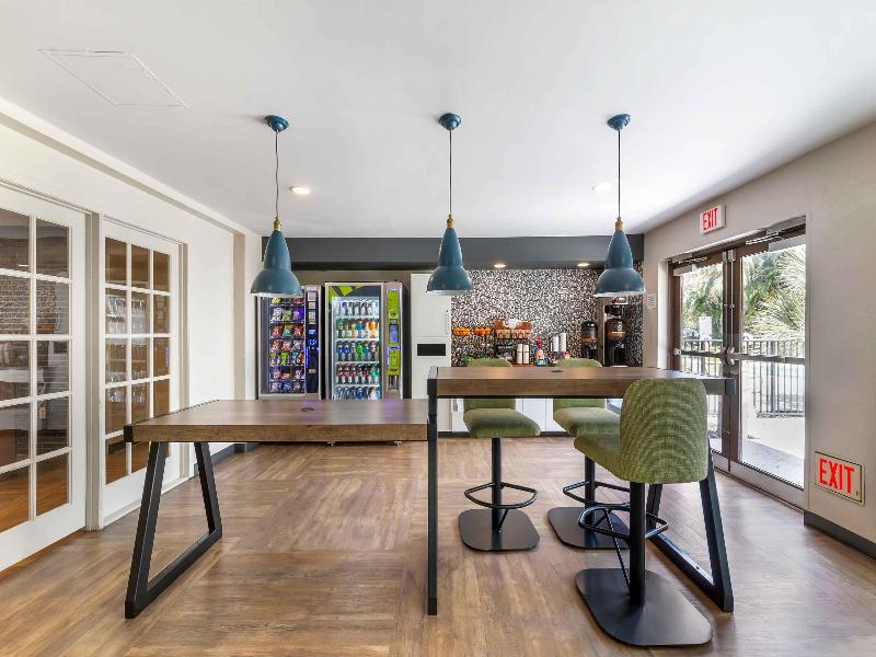 Extended Stay America Miami Airport Miami Springs image