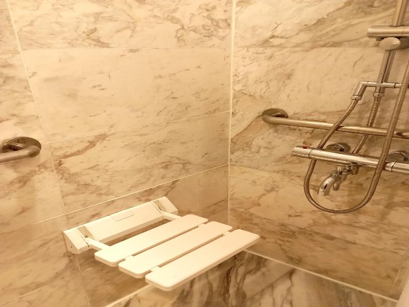 Hilton Garden Inn Hanoi image