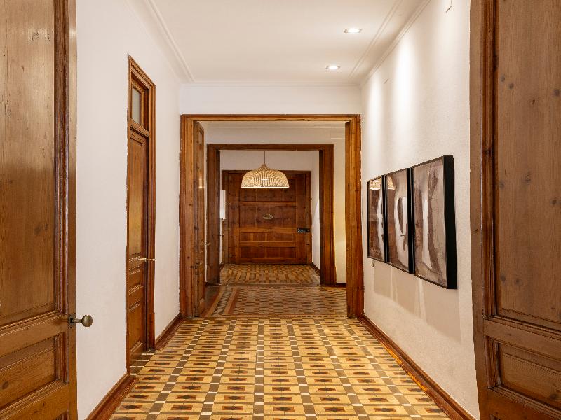 Val Barcelona Apartment — view