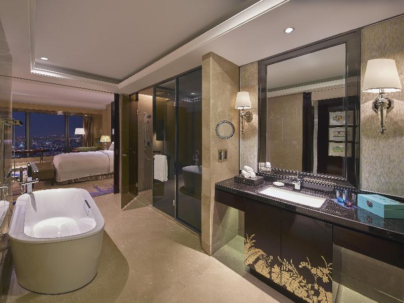 Hilton Haikou image