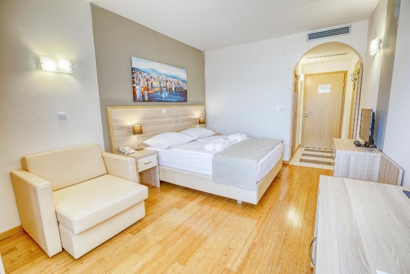 Villa Miramar image
