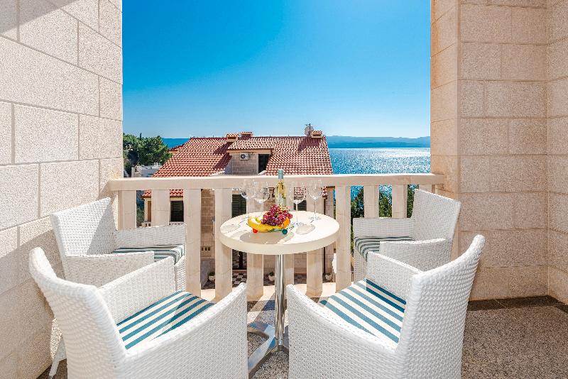 Villa Miramar image