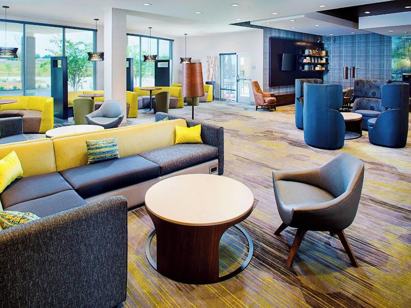 Courtyard by Marriott Dallas Carrollton image