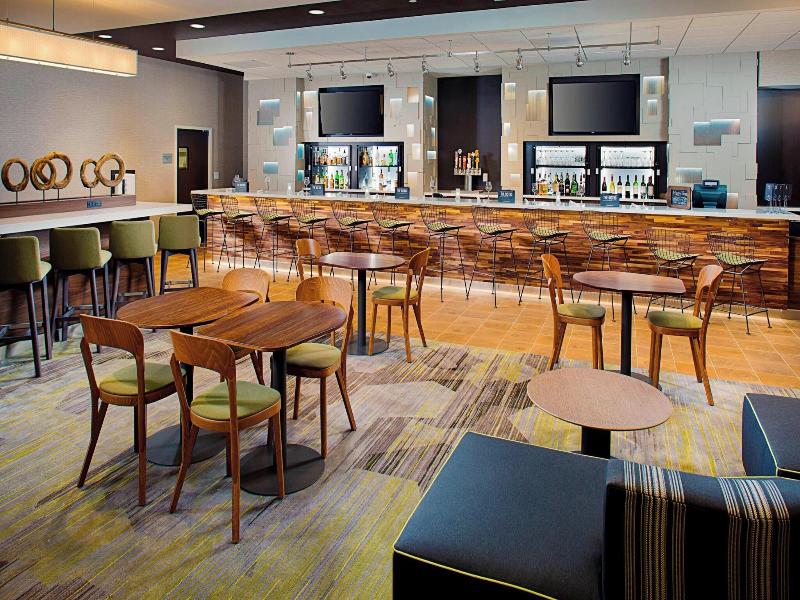 Courtyard by Marriott Dallas Carrollton image