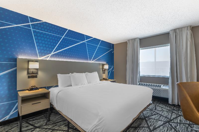 Comfort Inn Davenport IA image