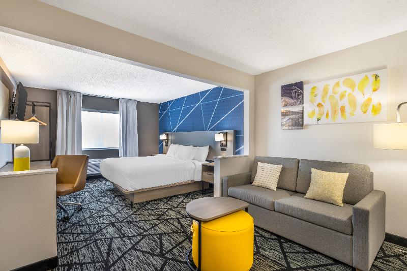 Comfort Inn Davenport IA image
