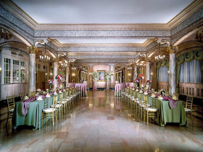 The Historic Davenport, Autograph Collection image