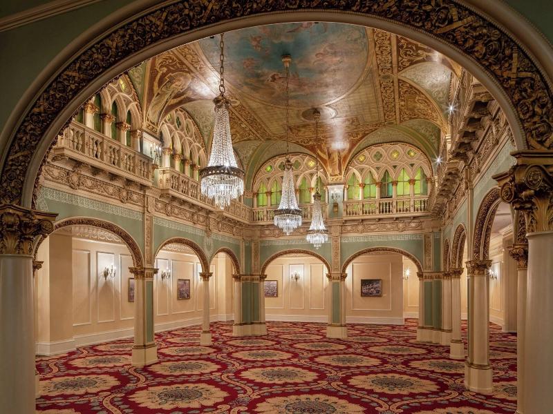 The Historic Davenport, Autograph Collection image
