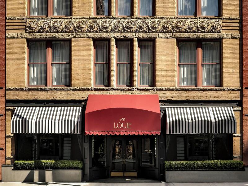 The Davenport Lusso, Autograph Collection image